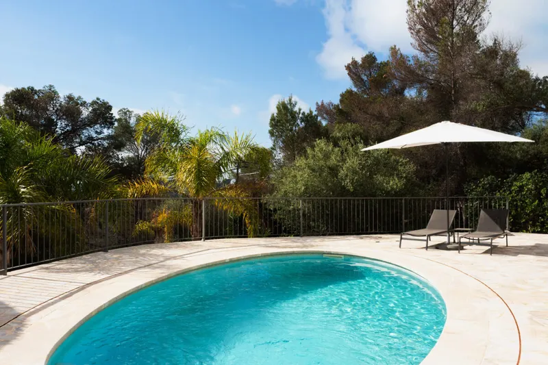 Five-bedroom coastal villa with rental licence in Genova — photo 7
