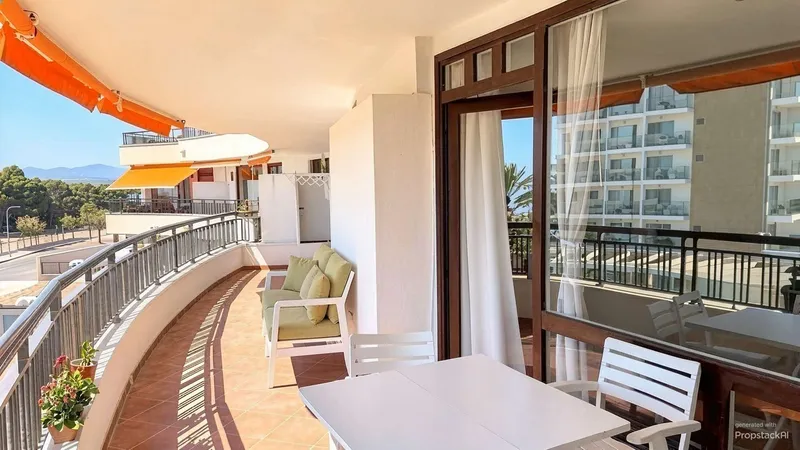Apartment with a Stunning View on the Beachfront — photo 6