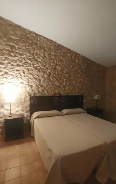 Rustic three-bedroom house with pool near Manacor — photo 10