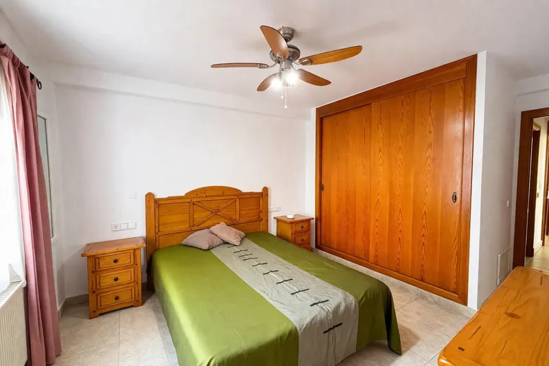 Apartment with wide and bright balcony in central area – El Fortí — photo 12
