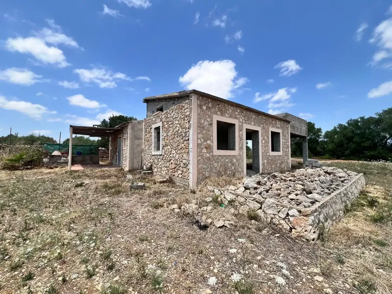 Rustic finca for sale just 5 minutes by car from Villafranca, in a quiet setting surrounded by nature. — photo 2