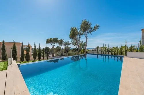 Modern sea view villa which leaves nothing to be desired in Nova Santa Ponsa — photo 1
