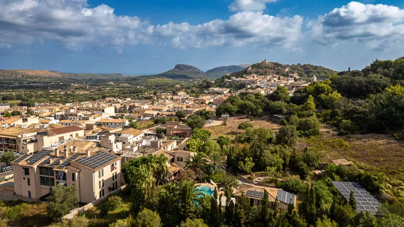 Exclusive plot over 32,000 m² with incomparable mountain views — photo 1