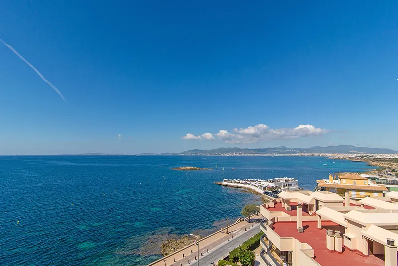 Reformed Penthouse with 360º Sea Views in Ca'n Pastilla — photo 1