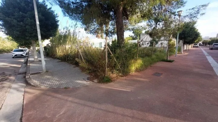 Urban plot of 270 m² in Puerto Alcúdia — photo 2