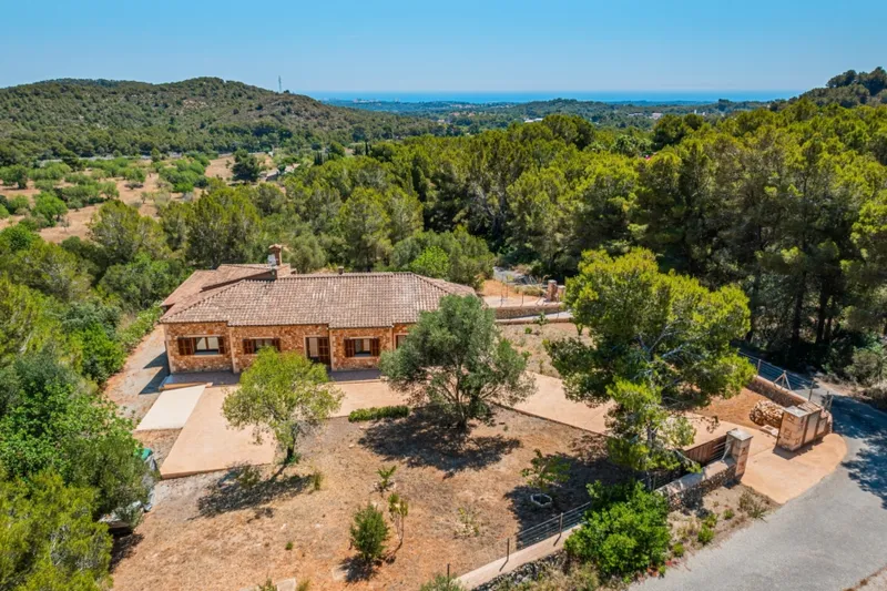 Authentic rural finca with panoramic views in Felanitx — photo 2