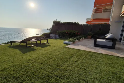 Cala Blava, charming flat in first sea line of Cala Blava with direct access to the beach — photo 1