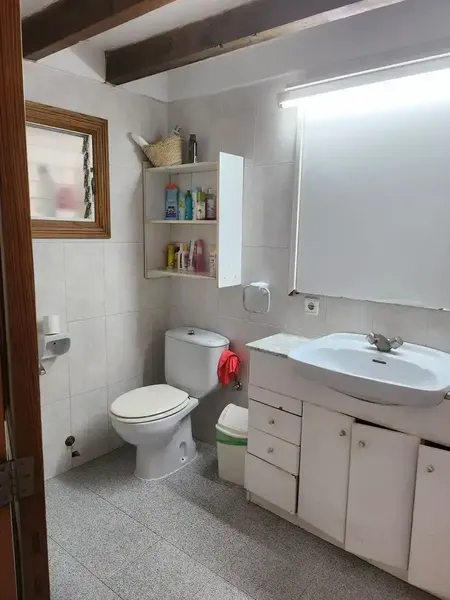 Acogedora casa la cual cuenta con 130 metros cuadrados distribuidos en 3 plantas , las cuales cuentan con 4 habitaciones, 2 baños, patio de  — photo 4
