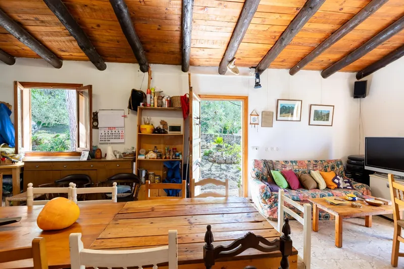 Finca rústica con encanto, piscina y árboles frutales en Son Cabaspre, Esporles — photo 10