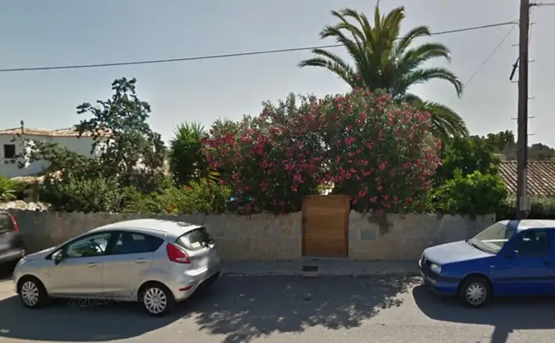Auction chalet in Manacor, Playa Romántica urbanization, number 37 Pensaments street — photo 1