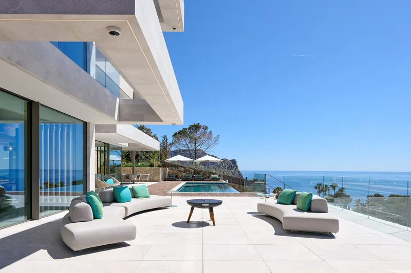 Luxurious new-build villa in a dream location with spectacular views — photo 4