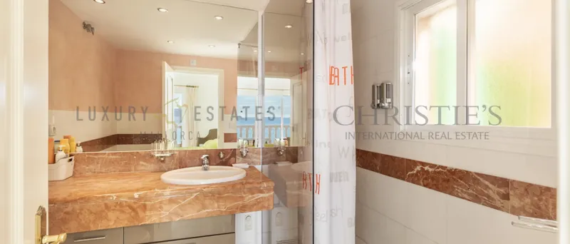 Exceptional apartments in Santa Ponsa in apartment complex with direct sea access — photo 11