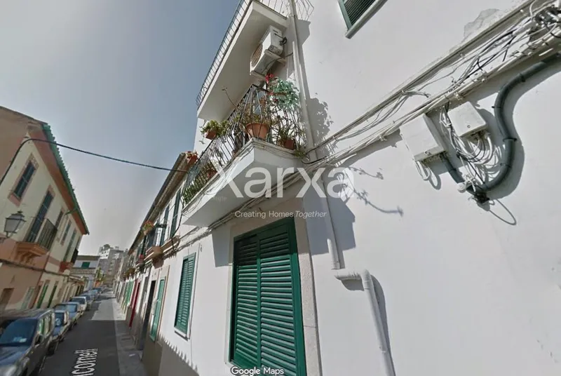 Central flat in the ACIRE area with a 60 m² private terrace and great potential in Palma — photo 1