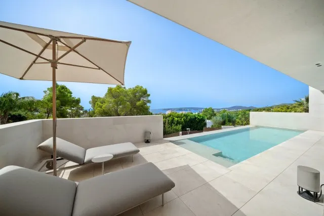 Modern villa with sea views for sale in Portals Nous, Southwest Mallorca — photo 1