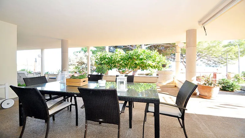 Exclusive seafront ground floor property — photo 4