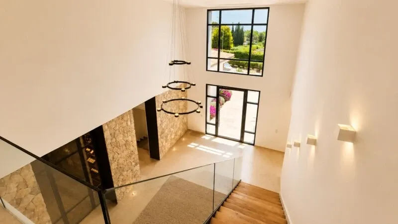 Impressive modern villa with rooftop sea views in Nova Santa Ponsa. — photo 5