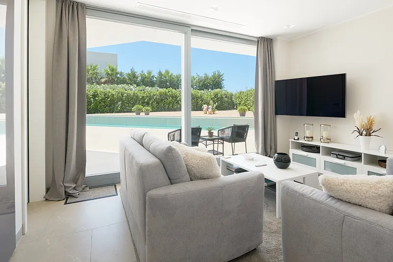 Exclusive: Modern villa above the Port Adriano marina with sea views - Marcel Remus Real Estate — photo 8