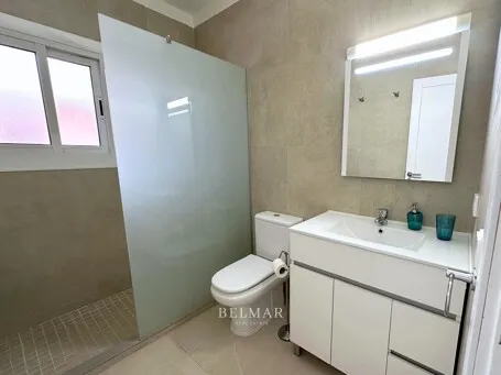Modern apartment near the beach in Cala Millor — photo 12