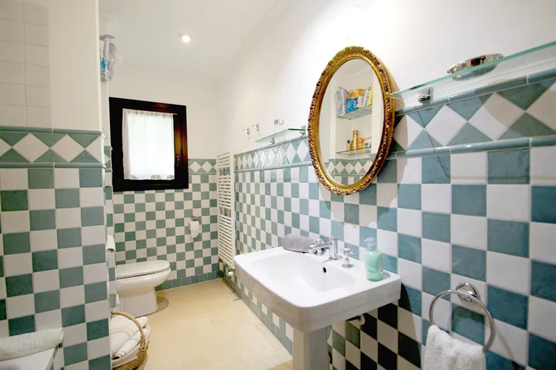 Charming and beautiful country house with 4 bedrooms, pool, garden, sea view in Alcudia — photo 11