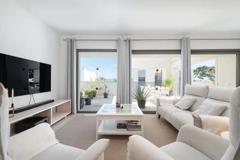 Nicolas Real Estate, su especialista en fincas y villas en Mallorca y Pisos exepcionales ! En el precioso Puerto de Alcudia le ofrecemos est — photo 8