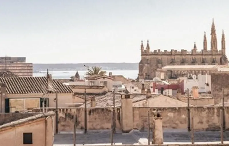 Penthouse duplex with sea and cathedral views in Palma Old Town — photo 12