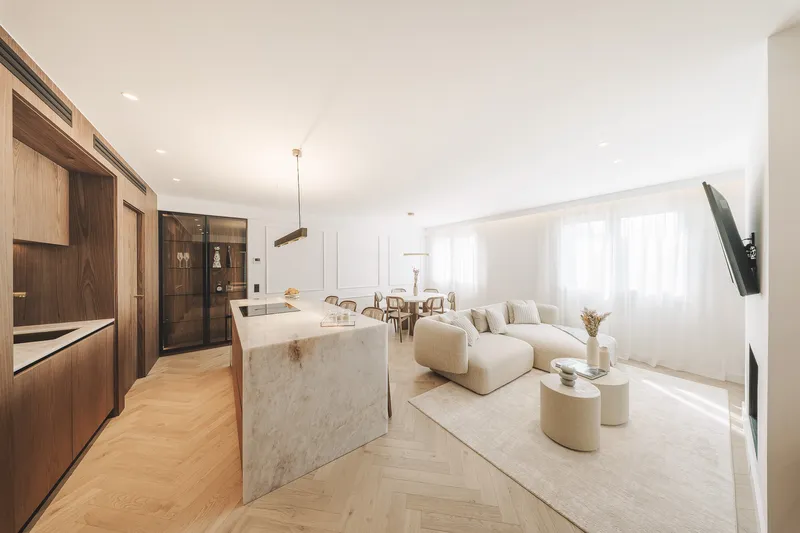 Fantastic brand-new apartment next to Ramblas — photo 1
