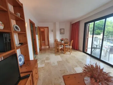 Apartment in Calvià (Santa Ponsa) with 75 m² built surface, 8 m² terrace, 2 bedrooms, 2 bathrooms — photo 3