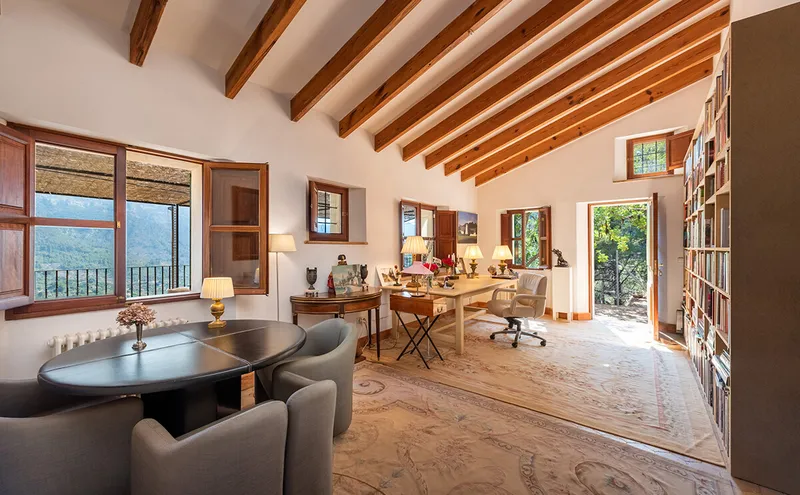 Country house with panoramic views — photo 10
