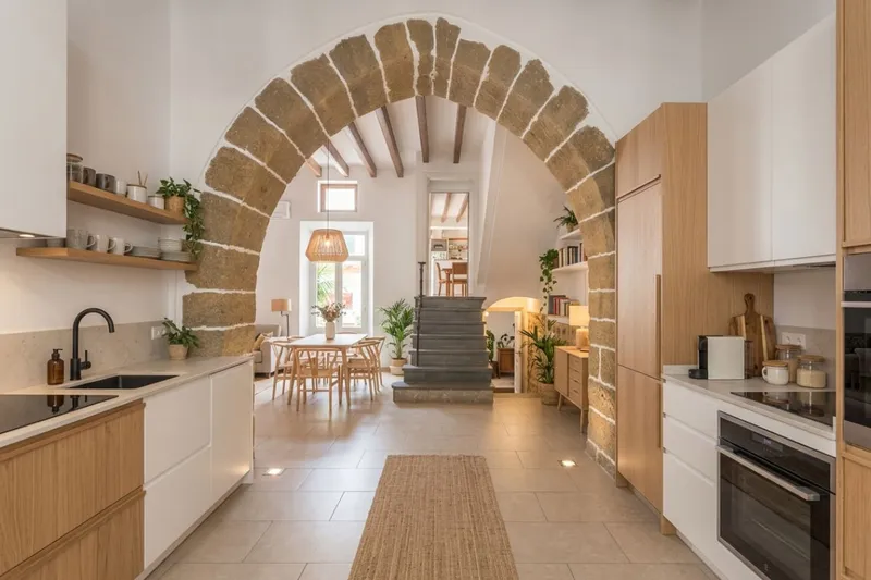 Restored townhouse with outside patio in the centre of Sóller town — photo 3