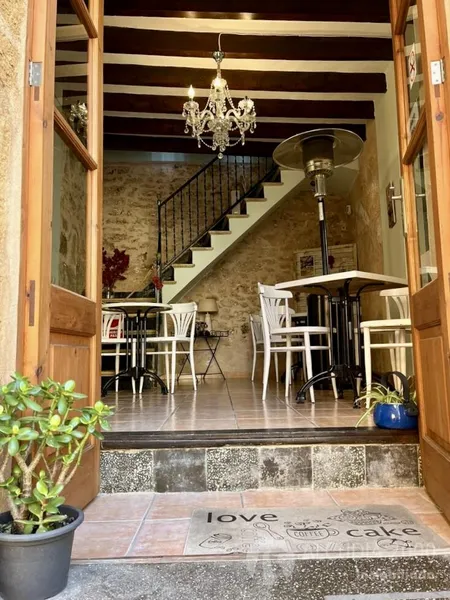 Business premise — photo 2