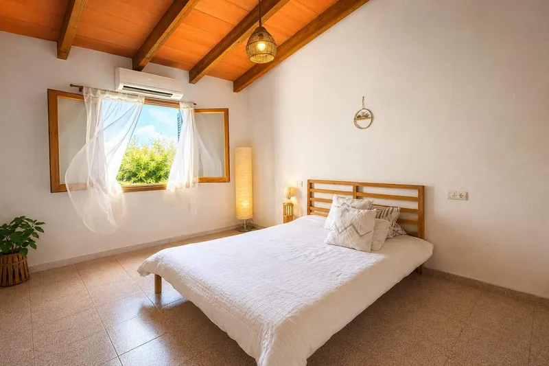 1,582 m² country house with 4 rooms, fireplace and garden for sale — photo 6