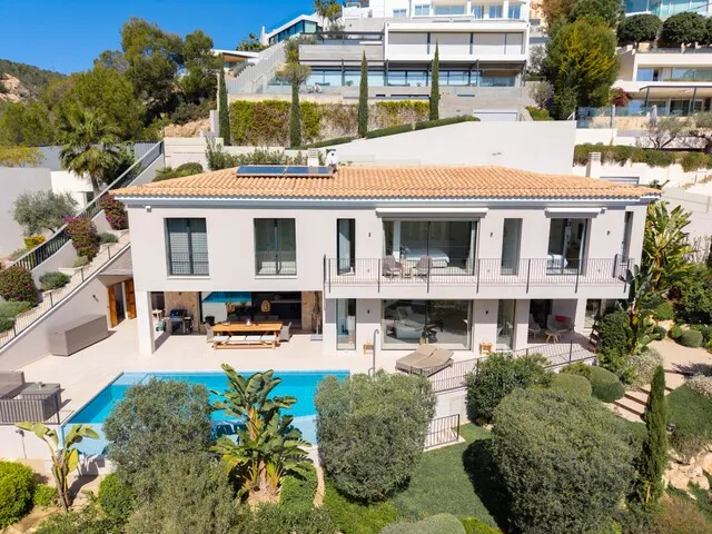 Exclusive new villa with saltwater pool for sale in Costa d'en Blanes, Mallorca — photo 2