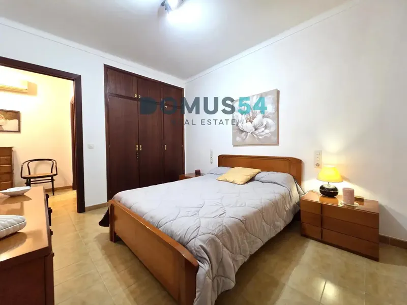 Explore this magnificent opportunity in Sa Pobla: a flat that redefines the concept of space, comfort and privacy, ideal for families who — photo 11