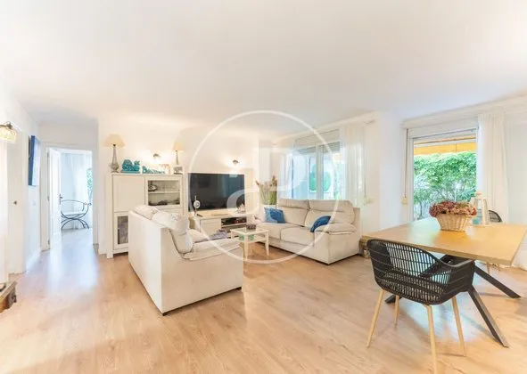 Flat / apartment in Calle de les Illes Pitiüses, Coll d'En Rabassa, Palma de Mallorca — photo 2