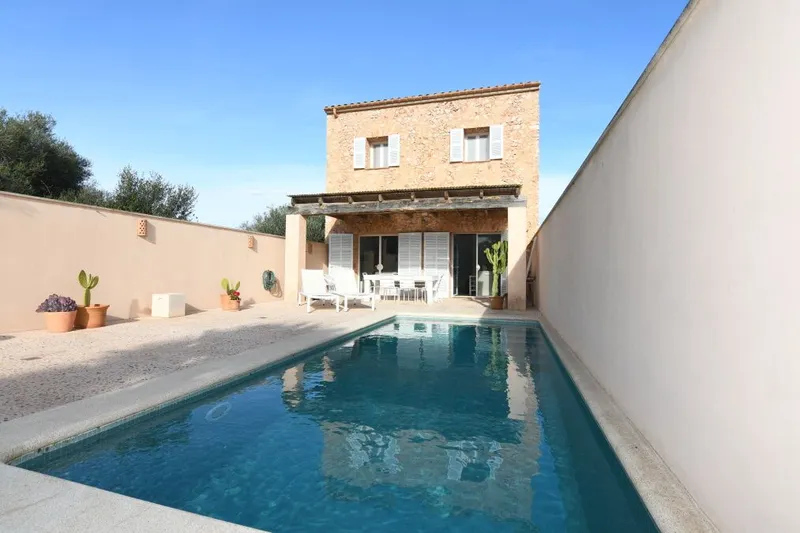 Cozy and sunny town house just minutes from the centre of Santanyi — photo 2