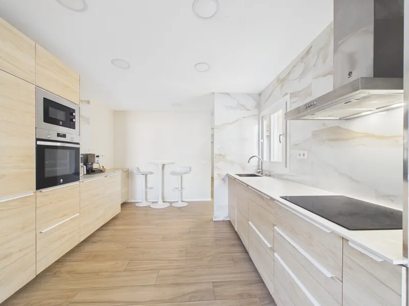 Two Bedroom Apartment with Terrace in Camp de Serralta - Temporary Contract, Available from the 15th August — photo 10