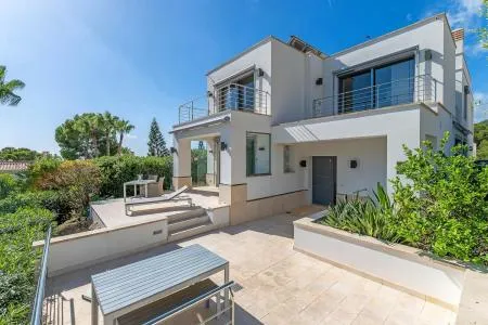 Villa - Calvià (Costa den Blanes) — photo 1