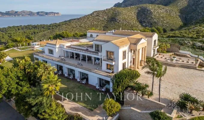 Seasonal rental Mansion Alcudia — photo 1