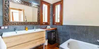 Country house with holiday license in Bunyola — photo 12