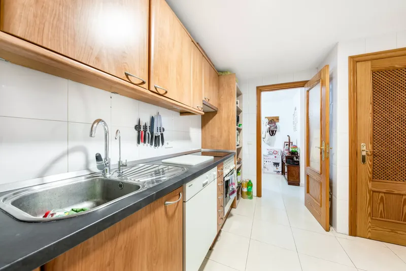 Apartment with parking and storage room in Manacor — photo 5