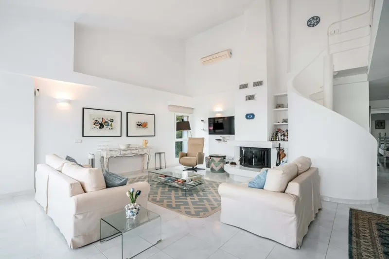 Exclusive penthouse with sea views and a roof terrace in Puerto Pollensa — photo 6