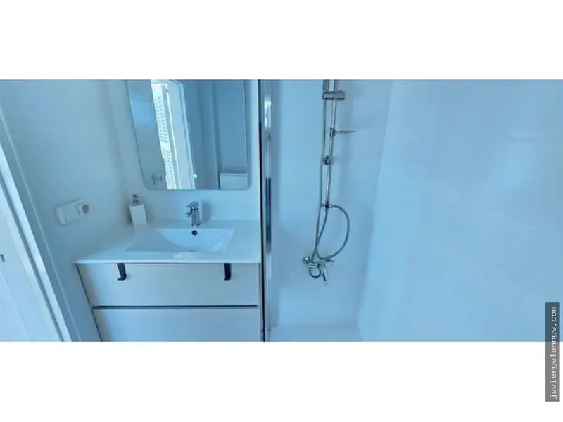 Rental of semi-detached house on calle d'Isabel Montaner — photo 12
