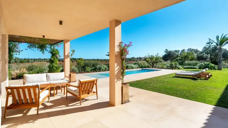 Beautiful rustic finca for sale in Sa Rapita-Campos, just 1.5 km from the spectacular Es Trenc beach. — photo 3