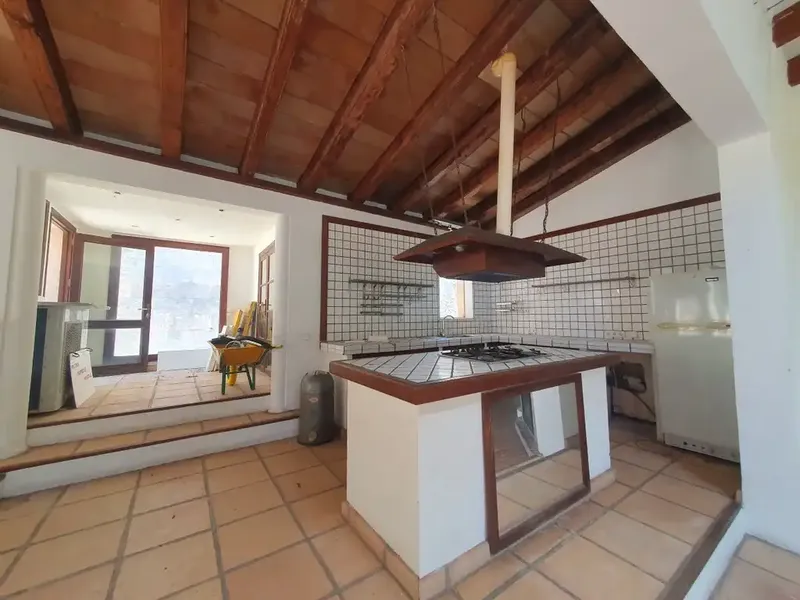 Investment opportunity: a traditional finca on a large private plot surrounded by beautiful views in the rural area of Andratx — photo 2