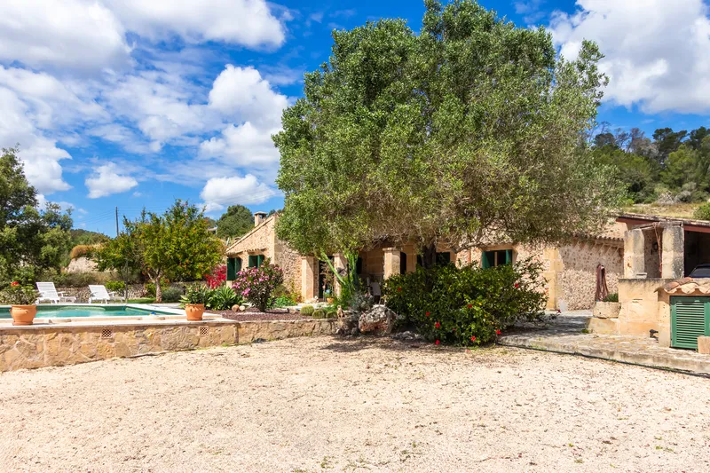 Sineu – Finca with Pool and 2 Bedrooms — photo 9
