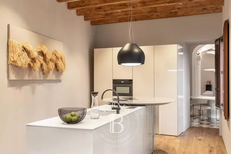 A Refined Townhouse in the Heart of Sineu — photo 3