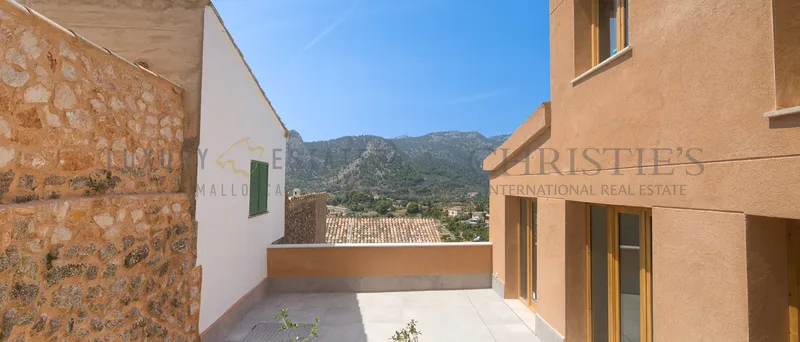Newly built townhouse in Bunyola with pool and spectacular mountain views — photo 2