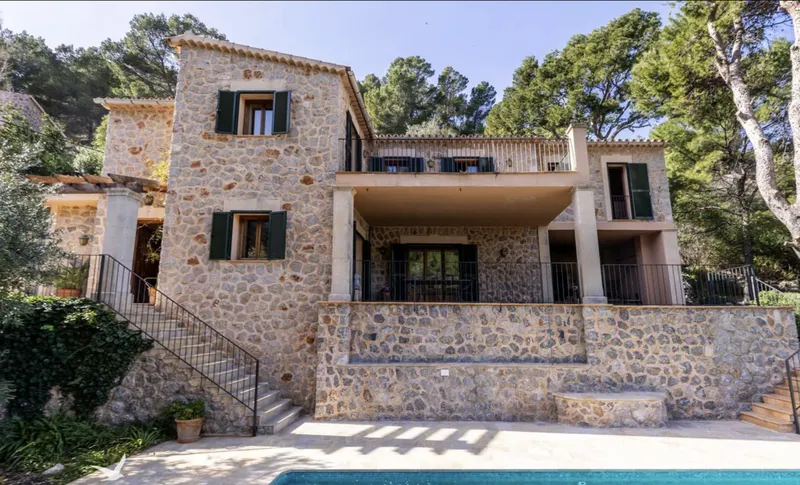 Villa in Deia with stunning views of the bay and direct access to the sea — photo 3