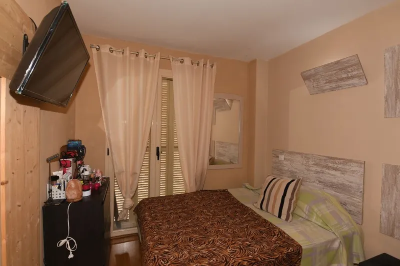 Apartment with communal swimming pool and private garage in Campos — photo 12