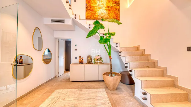 Villa for sale in Playa de Palma — photo 1